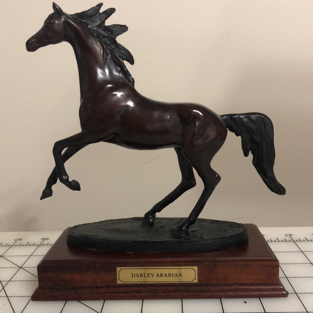 Bronze horse figurine/ statue